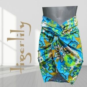 TIGERLILY Floral Turquoise Sarong Beach Wrap Coverup Size Med